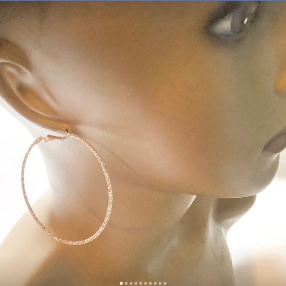 by: Krisla Hoop Earrings for Women - Picture 3 of 7